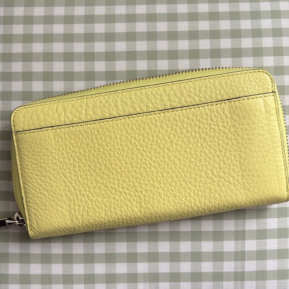 Kate spade wallet/clutch - Picture 2 of 3